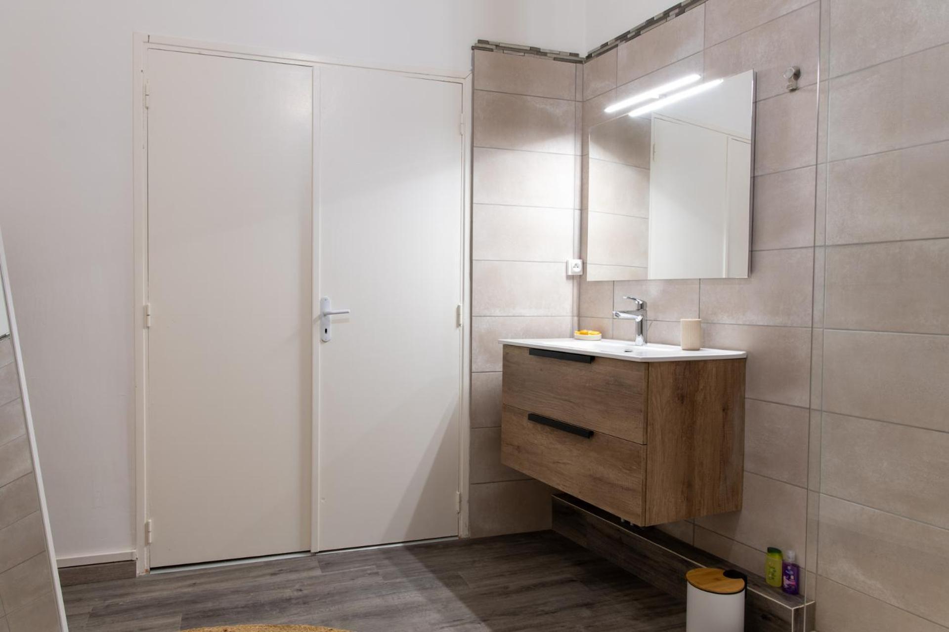 Logement De Charme En Plein Coeur D'أفينيون المظهر الخارجي الصورة