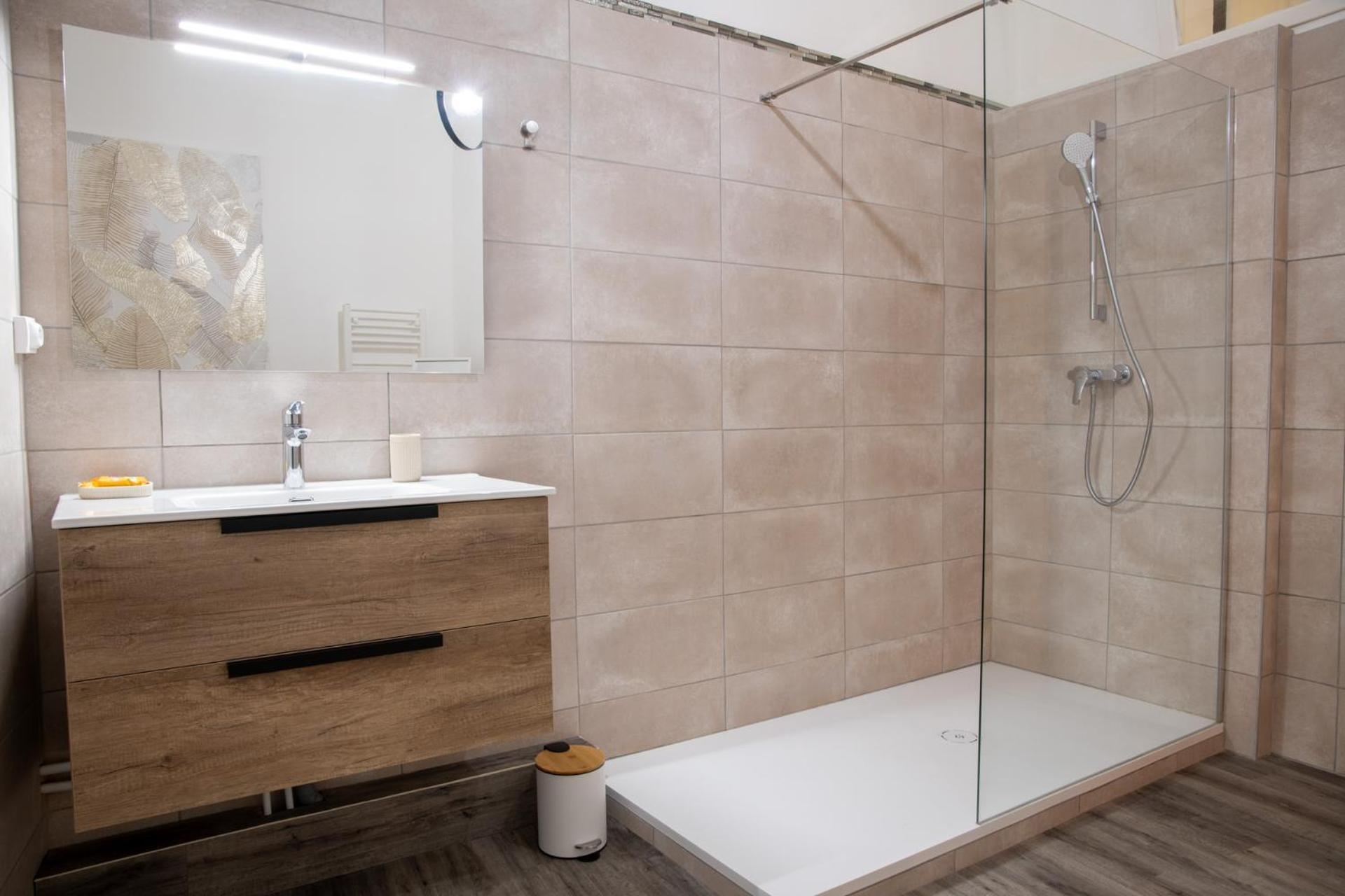 Logement De Charme En Plein Coeur D'أفينيون المظهر الخارجي الصورة